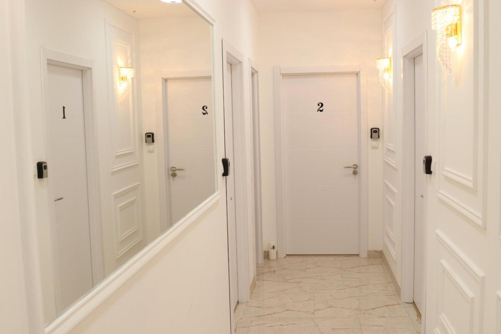 Apartmani Happy House Surčin Exteriér fotografie